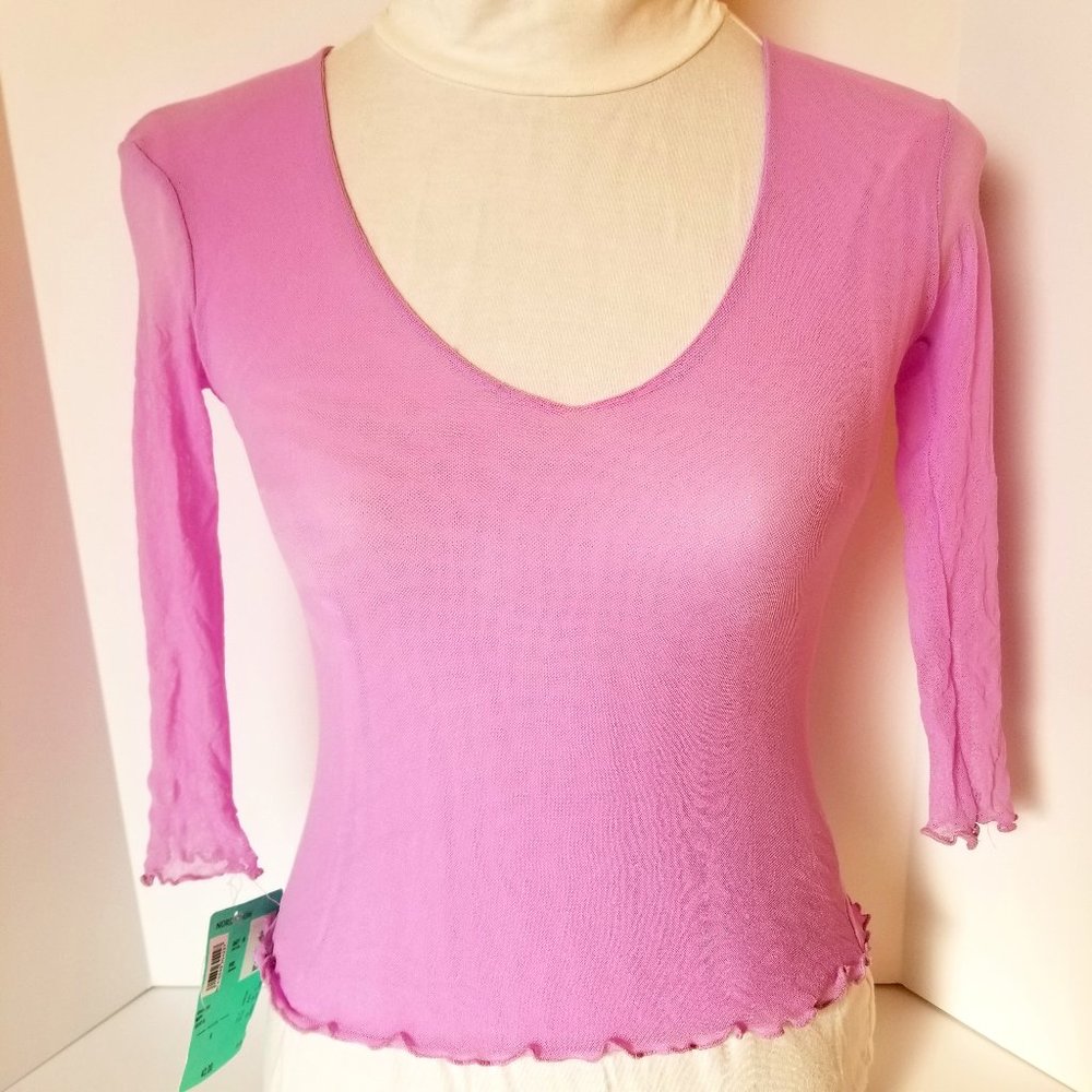 400LLC NWT Sweet pea By Stacy Frati for Anthropologie/Nordstrom Lilac V-neck Top